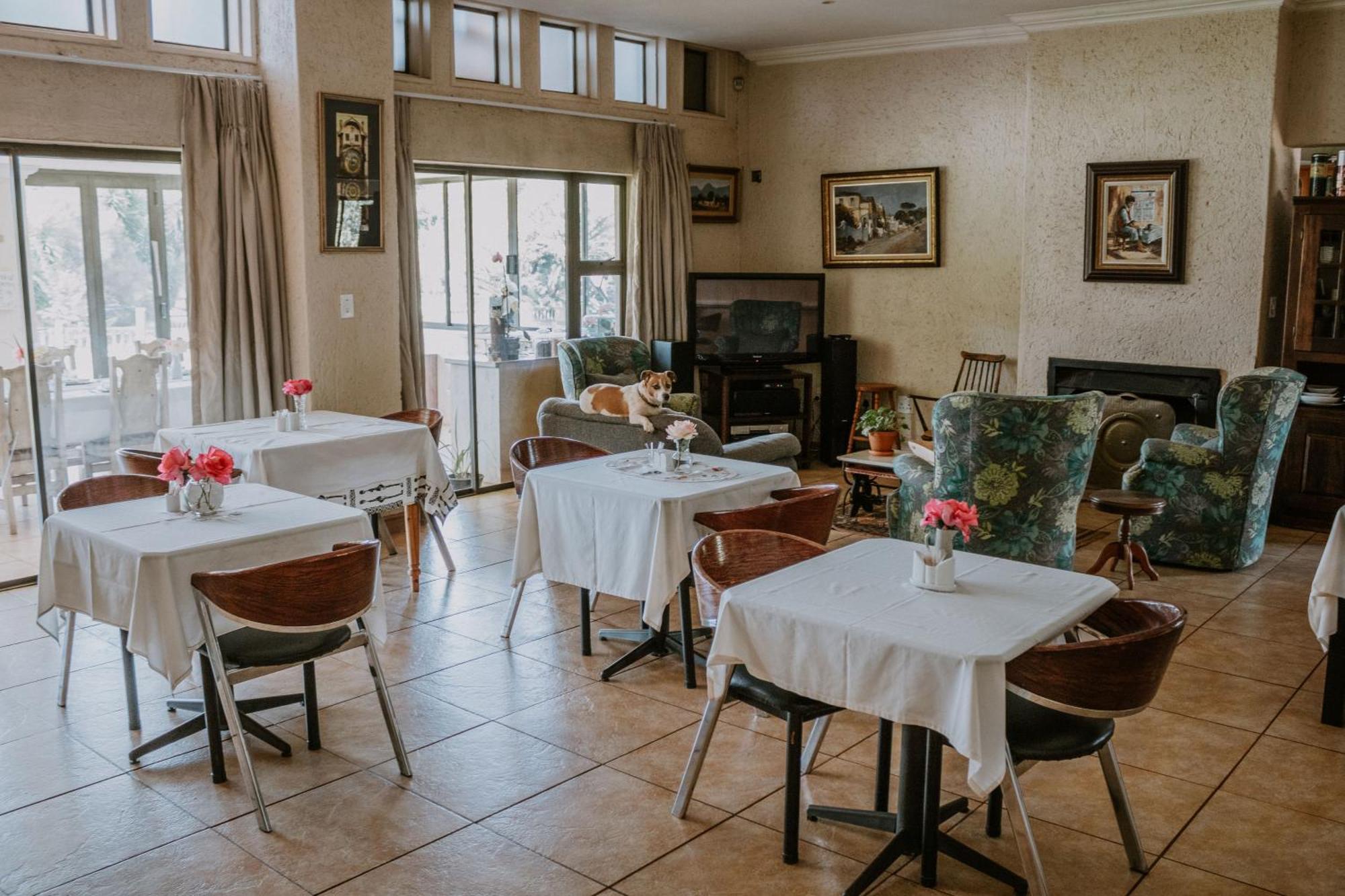 White Linen Guesthouse Tierpoort 外观 照片
