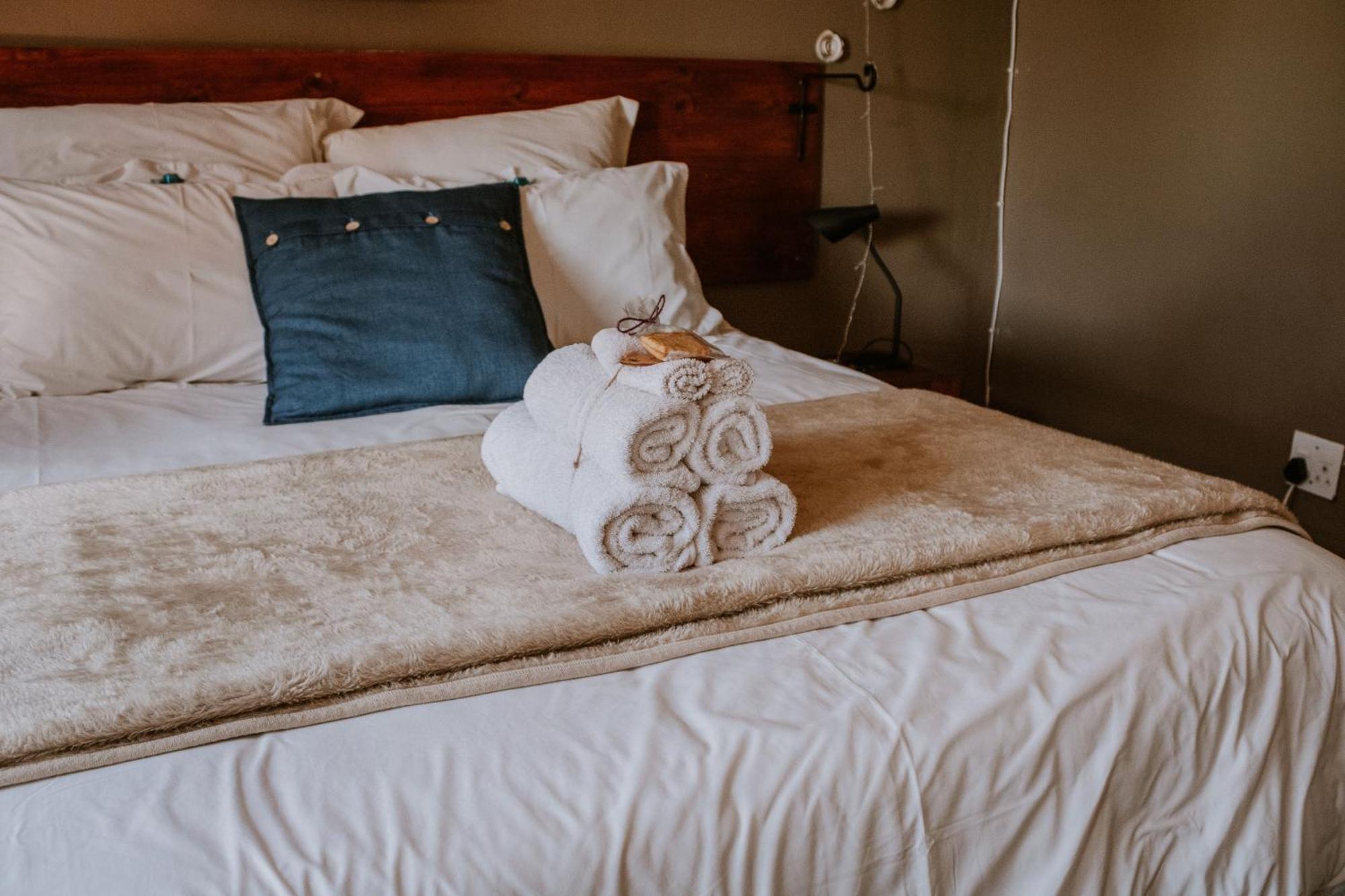White Linen Guesthouse Tierpoort 外观 照片