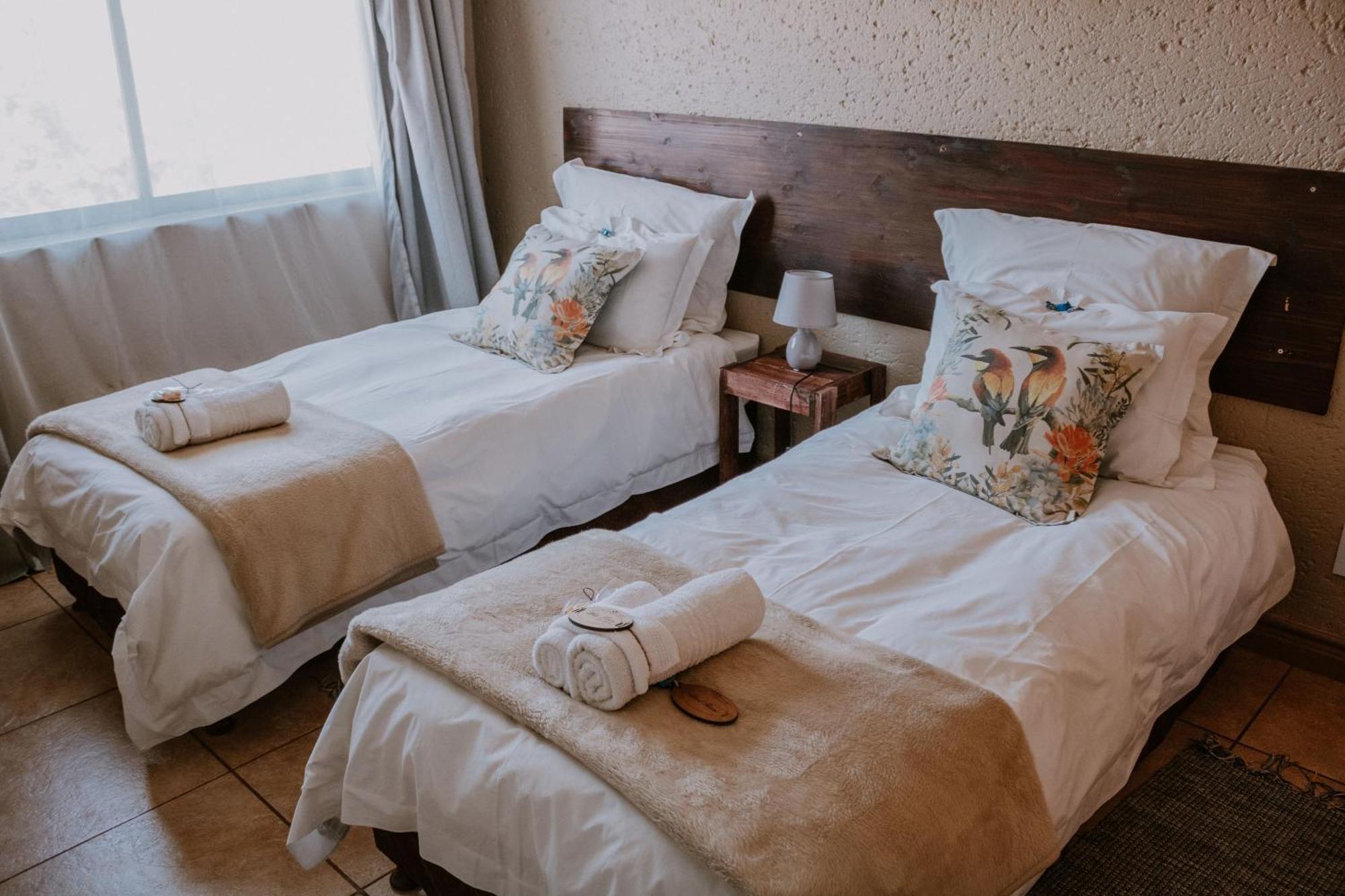 White Linen Guesthouse Tierpoort 外观 照片