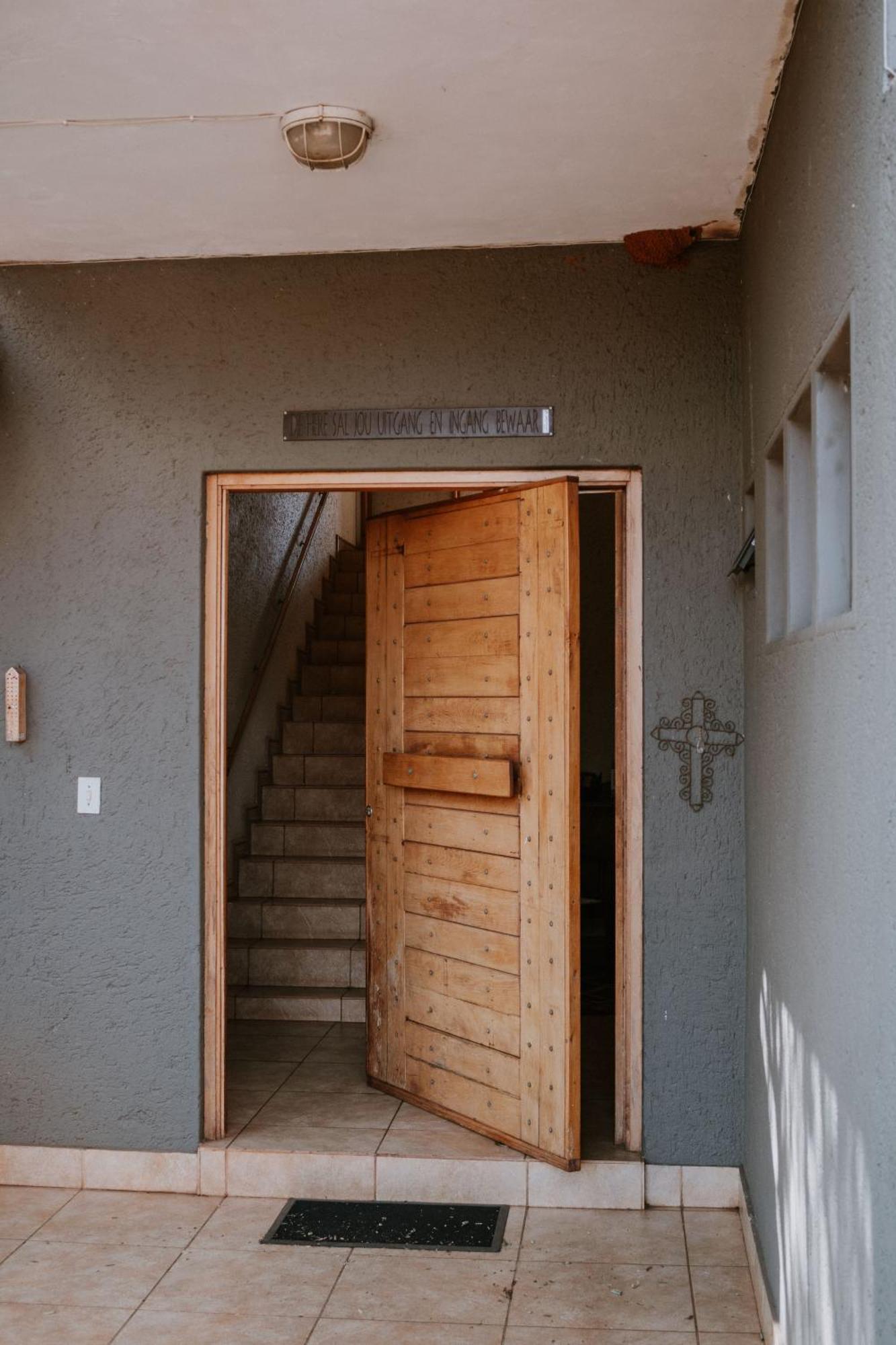 White Linen Guesthouse Tierpoort 外观 照片